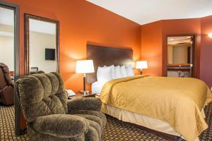 Hotel Quality Inn & Suites Starlite Village Conference