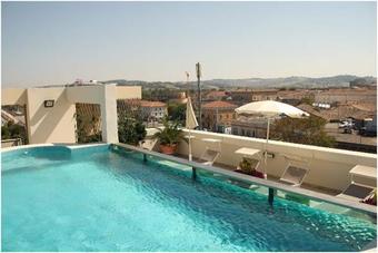 Hotel Duchi Della Rovere