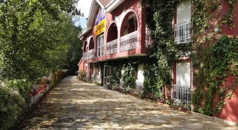 Hotel Azabache Cardes