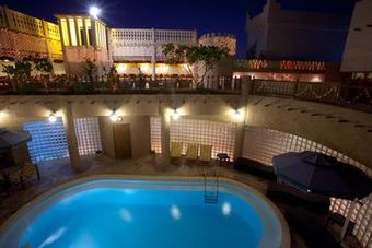 Hotel Al Liwan Suites