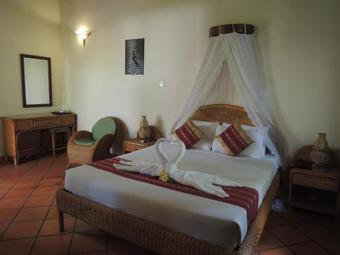 Hotel White Sand Resort