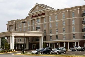 Hotel Hampton Inn Suites Fredericksburgat Celebrate Virginia