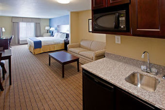 Holiday Inn Express Hotel & Suites Shelbyville � Indianapolis