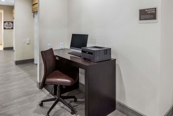 Hotel Mainstay Suites