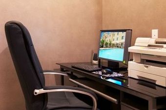 Holiday Inn Express Hotel & Suites Alexandria