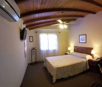 Hotel Hostal L Hirondelle