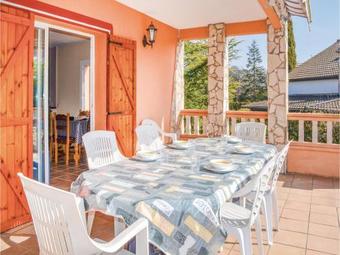 Four-bedroom Holiday Home In Caldes De Malavella