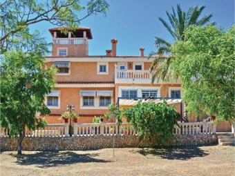 Six-bedroom Holiday Home In Palma, Puntiro