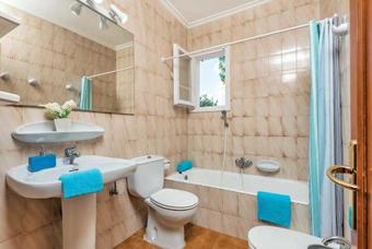 Punta Prima Villa Sleeps 5 Wifi