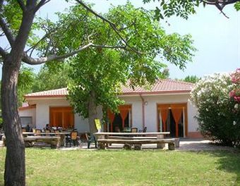 Residencia Park Village Hotel