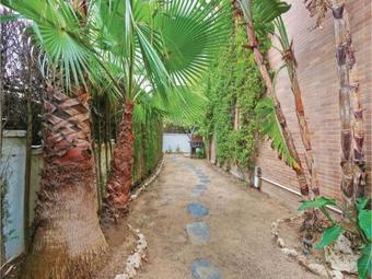 Four-bedroom Holiday Home In Sant Vicenc De Montalt