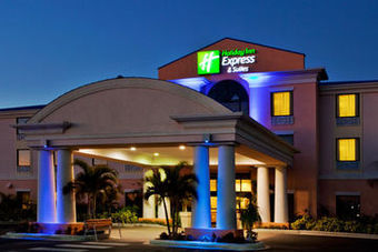 Holiday Inn Express Hotel & Suites Lake Okeechobee