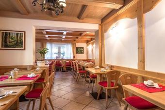 Hotel Tyrolia Garni