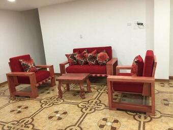Hotel Madre Laura Jeric�