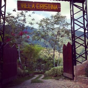 Hostal Granja Hotel Villa Cristina