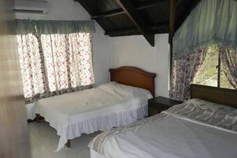 Caba�a En Prado Tolima