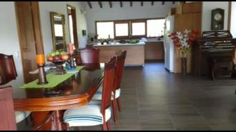 Bed & Breakfast Finca Azalea