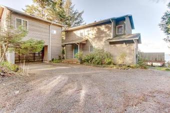 Seascape Beach Retreat