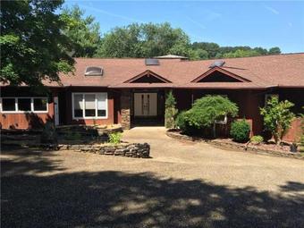 Dunsford House Unit 1999