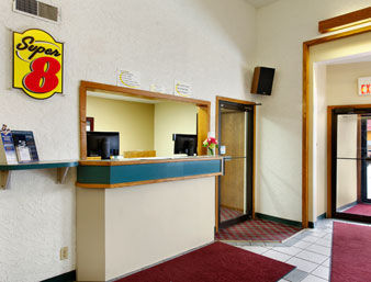 Hotel Super 8 Motel - Fargo/i-29/west Acres Mall