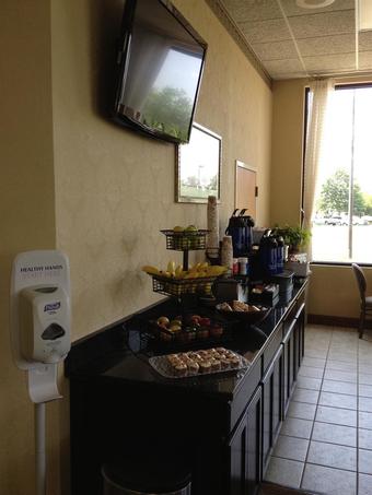 Hotel Best Western Inn & Suites - Monroe