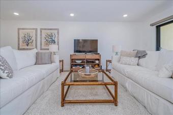 Sea Oats 143 Apartment