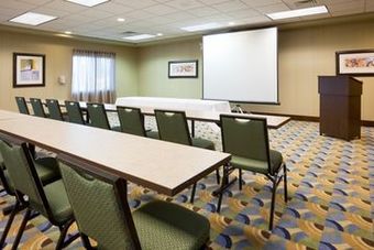 Holiday Inn Express Hotel & Suites Madison-verona
