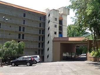 Hotel Family Inns Of America Gatlinburg Suites