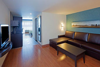 Holiday Inn Express Hotel Saint - Hyacinthe