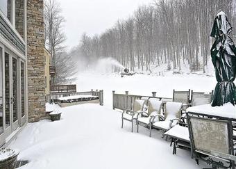 Ski Bums Inn Five-bedroom Chalet