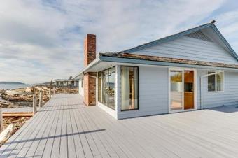 Admiral's Cove Beach House