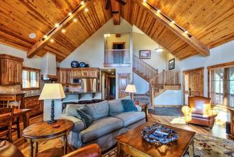 Frame Of Mind Chalet - St16