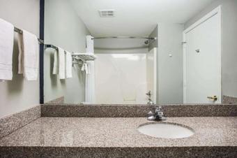 Hotel Days Inn & Suites By Wyndham Foley