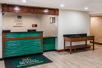Hotel Quality Inn  Suites