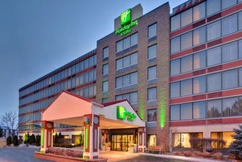 Holiday Inn Hotel And Suites Warren