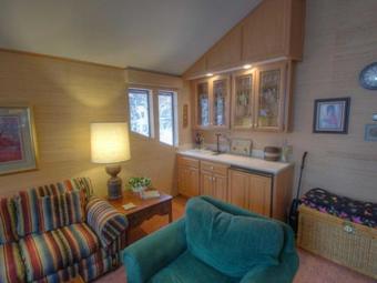 Park Avenue Tahoe Lodge