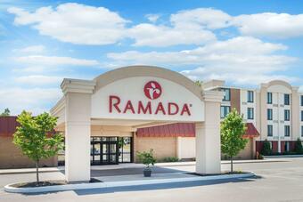 Hotel Ramada By Wyndham Watertown