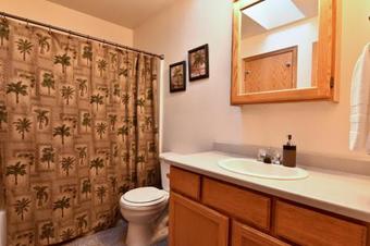 Casa Silverado 3 Bedroom Duplex - Clean & Spacious