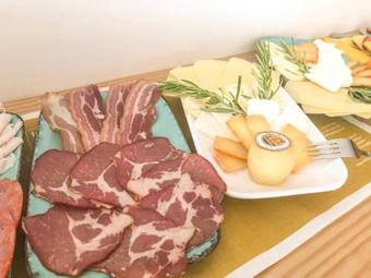 Hotel Hillside House Suites & Spa