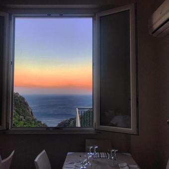 Pontone Hills On Amalfi