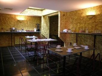 Hotel & Business Center Curic�