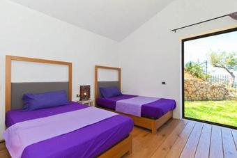 Sant'ambrogio Villa Sleeps 4 Pool Air Con Wifi