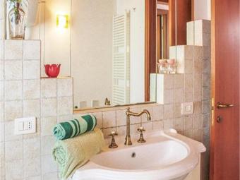 Two-bedroom Apartment In San Costanzo -pu-