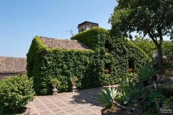 Palermo Villa Sleeps 6