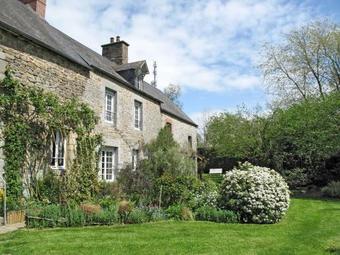 Reihenhaus Sartilly 400s