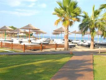 Apollonium Beach Flats And Villas