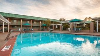 Hotel Best Western Plus Hilltop Inn