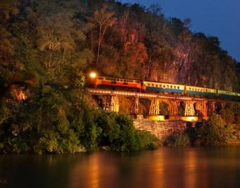 Hotel The Float House River Kwai