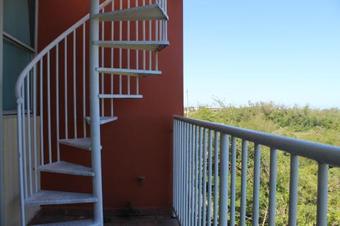 Gorgeous & Affordable Penthouse