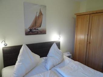 Apartamento Sehr Sch�ner Ferienwohnung Mit Balkon Und Blick �ber Den Hafen Und Die Kieler F�rde